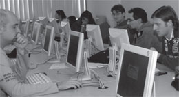 Ragazzi al computer