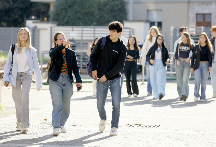 STUDENTI